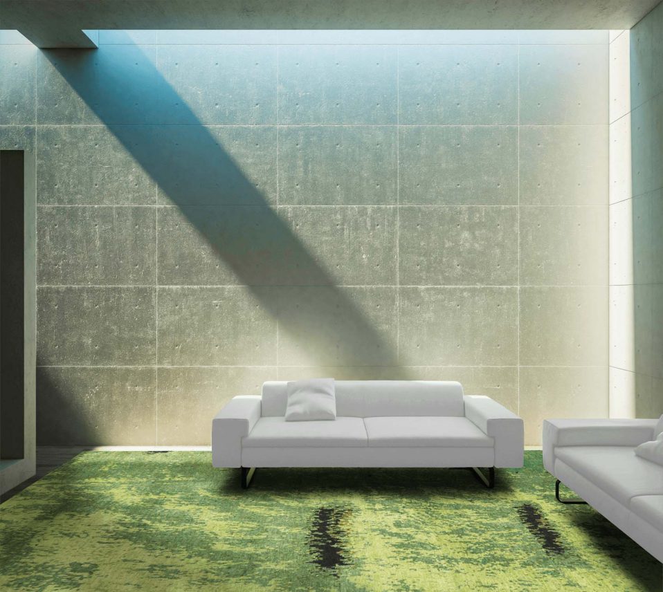 Wohnzimmer mit weißem Sofa und grünem Geba Teppich "Euphorbia" - Geba Teppich