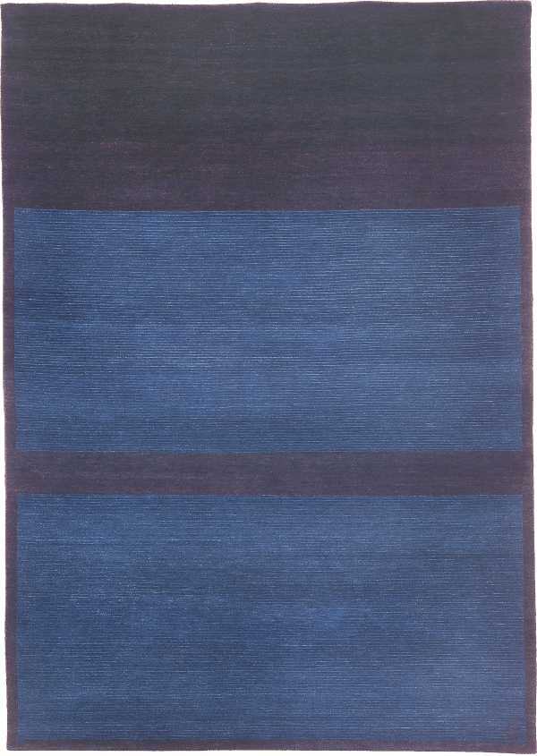 Geba carpet "Meson blue" in blue, with a dark border, a surface in the same color, two lighter blue colored surfaces, big stripe between in a darker color, from Nepal, 80 knots, vegetable dyed sheep's wool - prodcut picture - Geba carpets