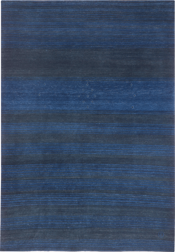 Geba carpet "Kumra blue" in blue with dark blue stripes, one bigger stripe in the middle with a diamond design on it, from Nepal, 100 knot, vegetable dyed sheep's wool - product picture - Geba carpet