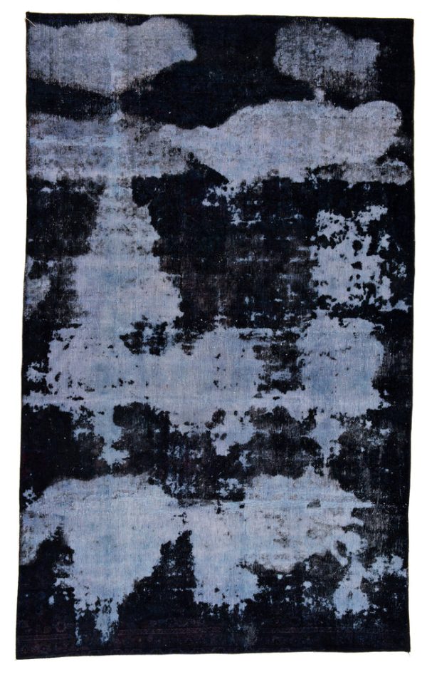 Teppich im Vintagelook, in dunklen und hellen blau Tönen mit angedeutetem klassischen Design, aus dem Iran, Schafwolle - Produktbild - Geba Teppich