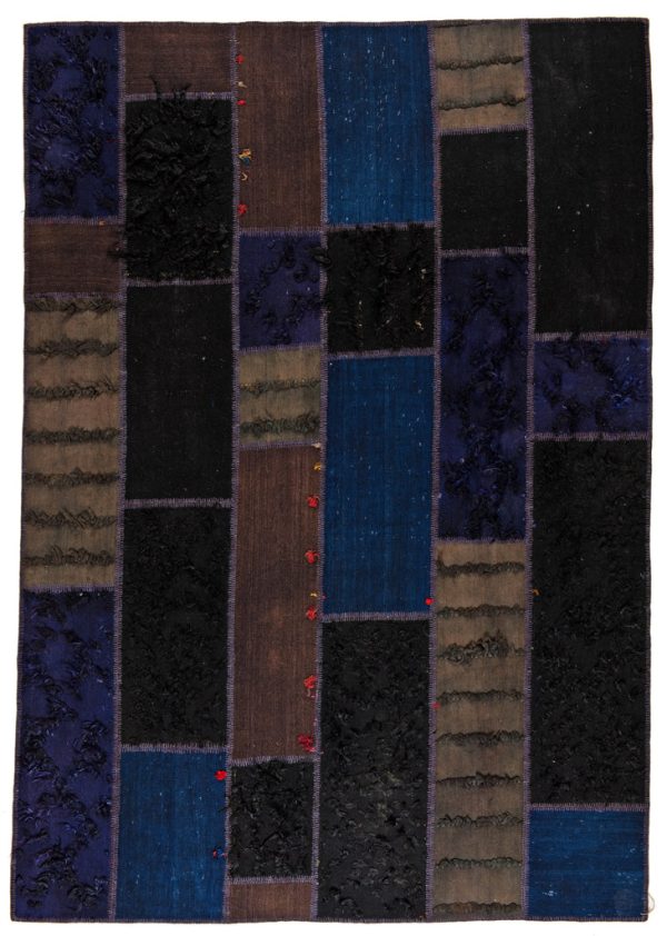 Kelim Patchwork in dunklen Farben, blau-violett-braun-schwarz, aus Anatolien, gefertigt aus Schafwolle - Produktbild - Geba Teppich