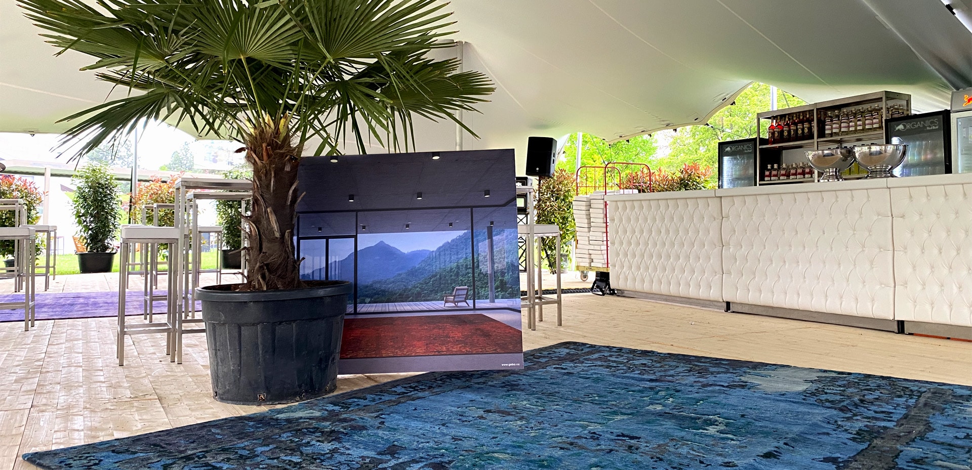 Geba Teppich Antique Blue ziert die Lounge der "Design Days 2022" im Schloss Grafenegg - Geba rugs